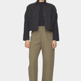 7115 by Szeki Signature 3/4 Cropped Shirt Jacket Canvas Edition Black full outfit view
