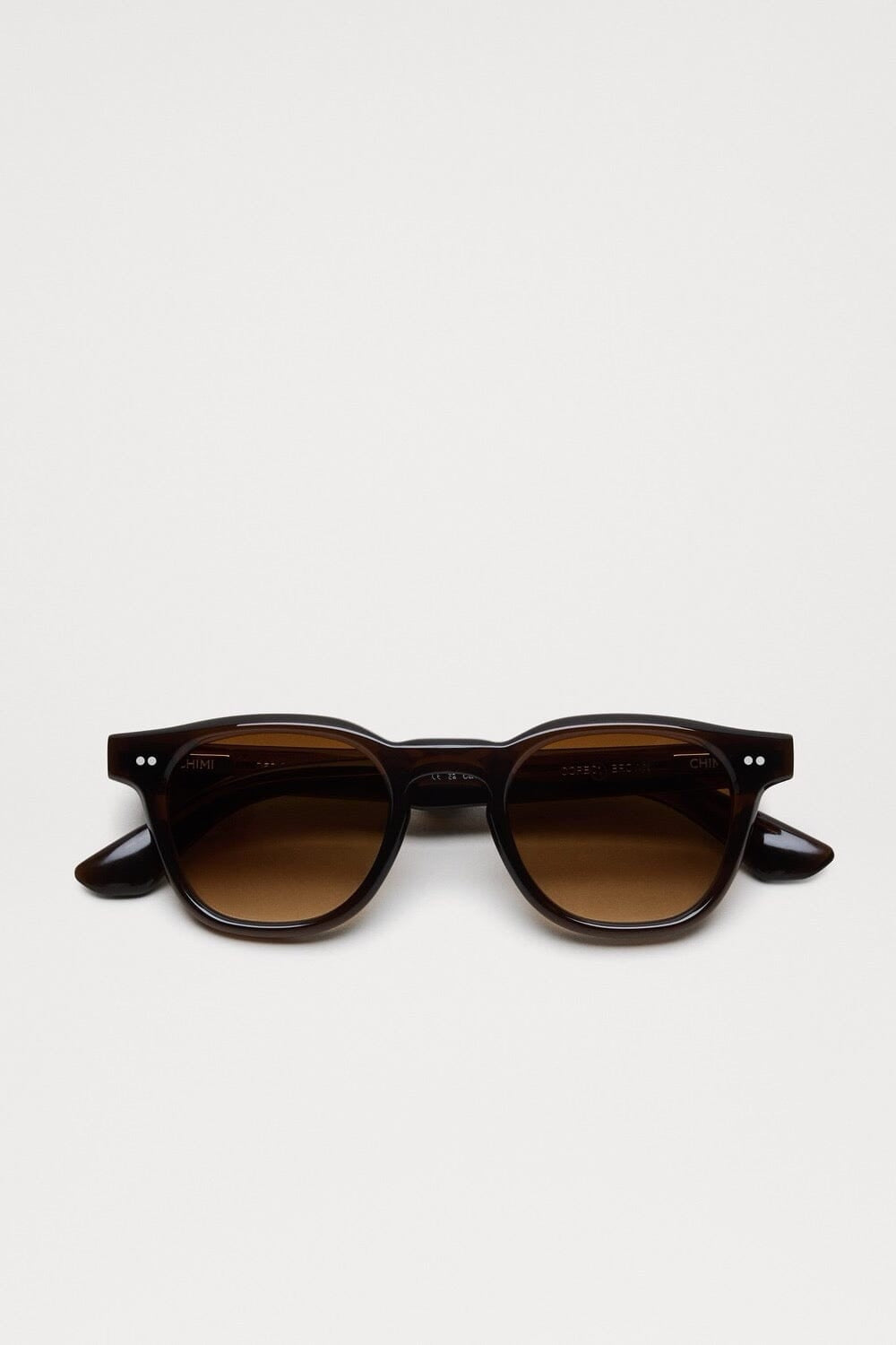 CHIMI 01 Sunglasses Brown folded front view with dark acetate frame and brown gradient lenses