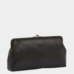 IL BISONTE Manuela leather clutch black angled view