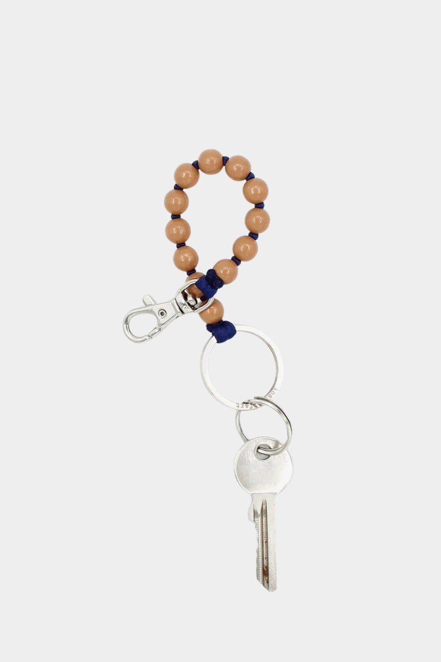 Ina Seifart Perlen Short Keychain Mocha x Navy wooden beaded keychain with metal clasp