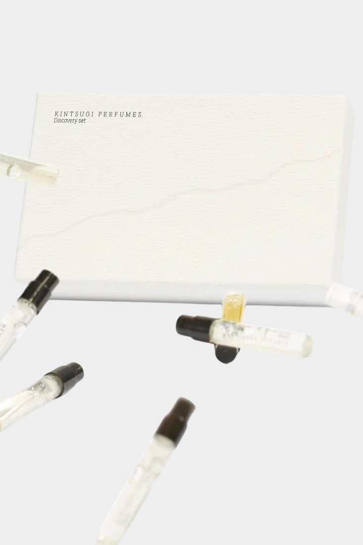 Kintsugi Perfumes Discovery Set with multiple glass sample vials