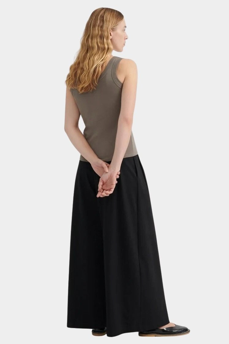 Back view of the Flint Kowtow Everyday Singlet showing its scoop neckline and close fit.