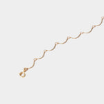 Maslo Jewelry scallop link bracelet in gold filled metal detail