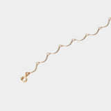 Maslo Jewelry scallop link bracelet in gold filled metal detail