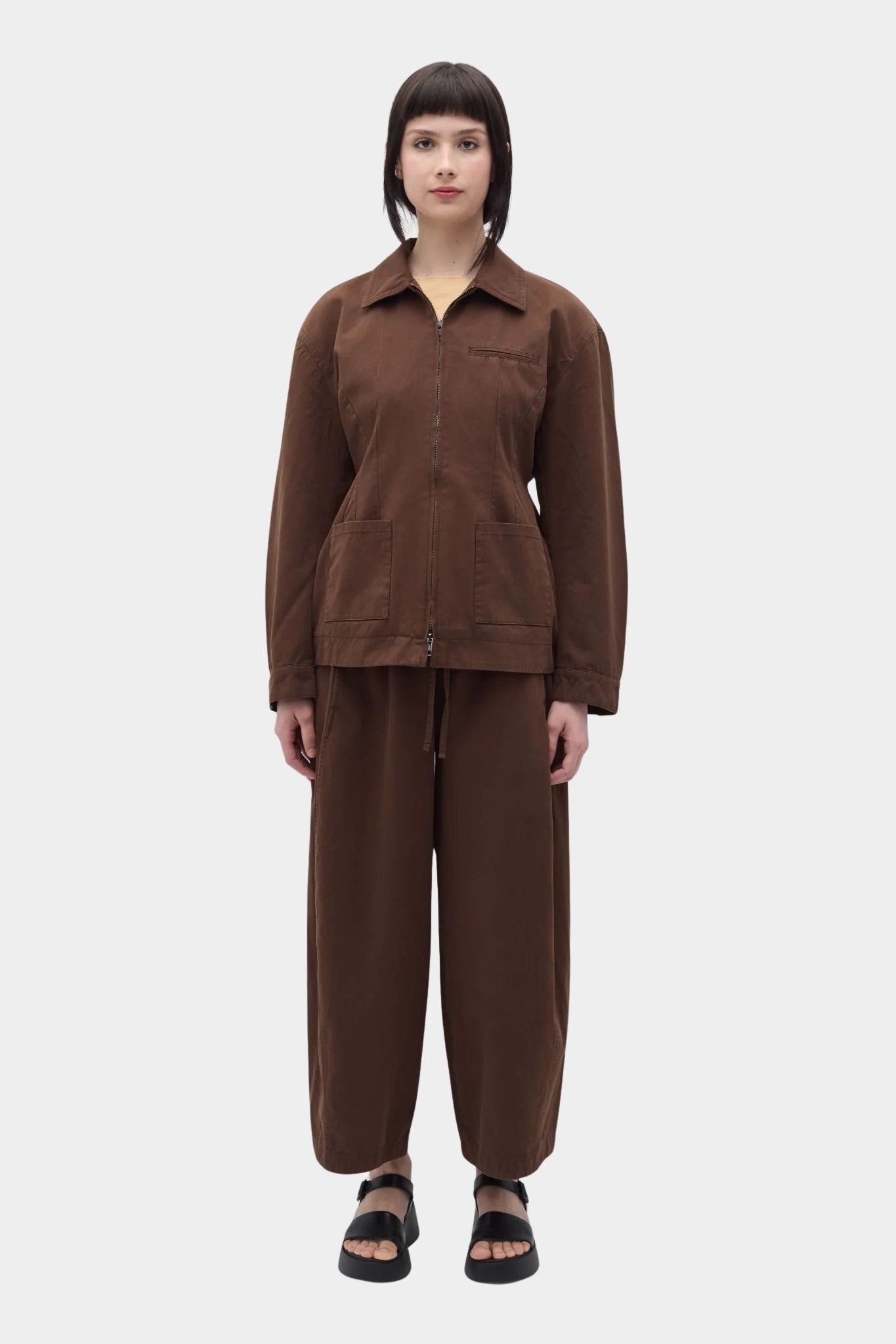 Rita Row Paradiso Pants brown cotton barrel leg pants full outfit front view